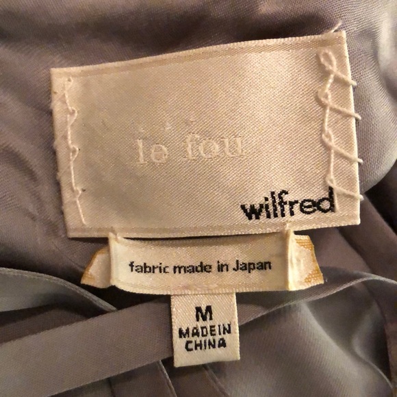 Aritzia Silk Top - Picture 3 of 4